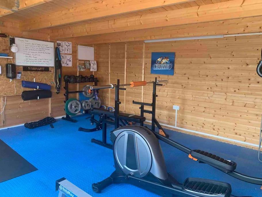St Agnes Perfect Location, Hot Tub, Sea Views, Gym Apartment Exterior photo